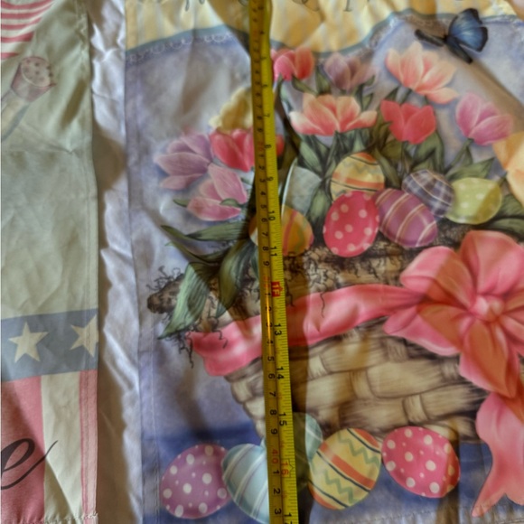 5 Seasonal Outdoor Flags - 2 Large + 3 Garden Size - Picture 10 of 11